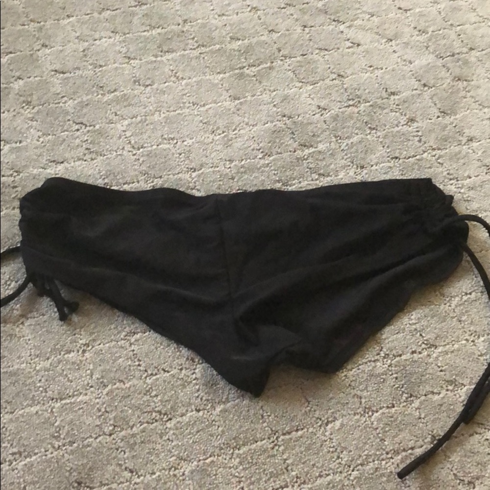 Bikini bottoms